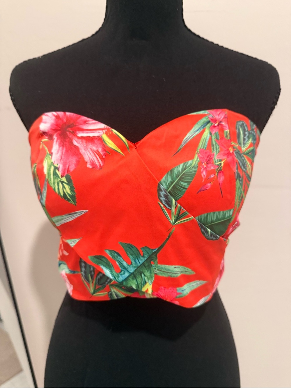 Chicways Tropical🌴 Strapless Red and green Floral Crop Top